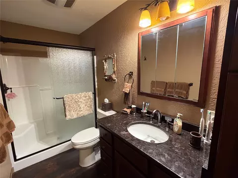 Bath - 32 Mortimer Gulch Rd, Augusta, MT 59410 photo 4 of 6
