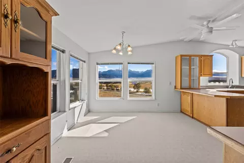 Living - 1873 Jack Rabbit Ln, Whitehall, MT 59759 photo 11 of 11