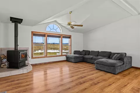 Living - 1873 Jack Rabbit Ln, Whitehall, MT 59759 photo 3 of 11