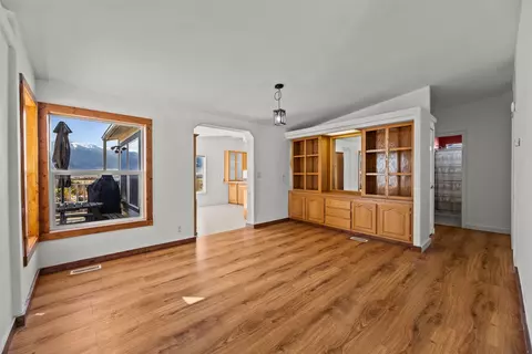 Living - 1873 Jack Rabbit Ln, Whitehall, MT 59759 photo 8 of 11