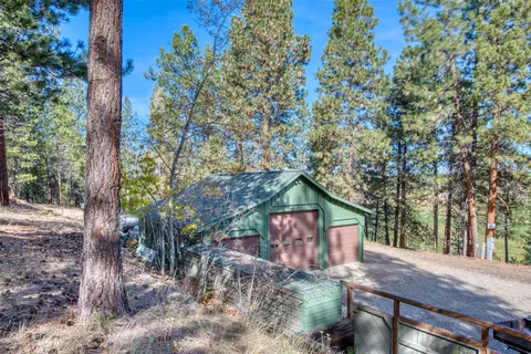 Exterior - 560 Camas Creek Loop, Hamilton, MT 59840 photo 6 of 8