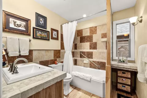 Bath - 280 Mallard Loop, Whitefish, MT 59937 photo 3 of 3