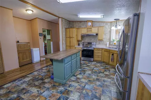 Kitchen - 1110 5th St E, Polson, MT 59860 photo 3 of 6