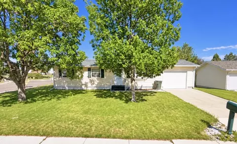 613 41st St N, Great Falls, MT 59405