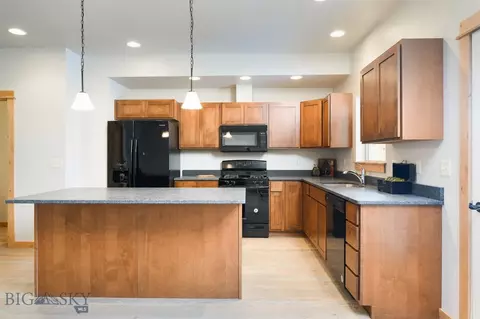 1401 Bora Way, Bozeman, MT 59718 photo 3