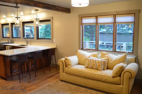 349 Crest Dr, Bozeman, MT 59718 photo 4