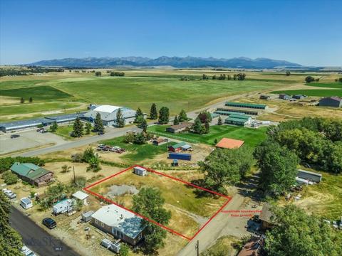 403 Short St, Clyde Park, MT 59018