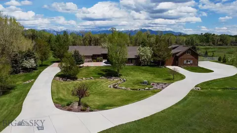 430 Rocking Horse Dr, Bozeman, MT 59718