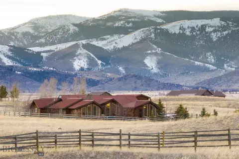 98 Morgan Trl, Livingston, MT 59047
