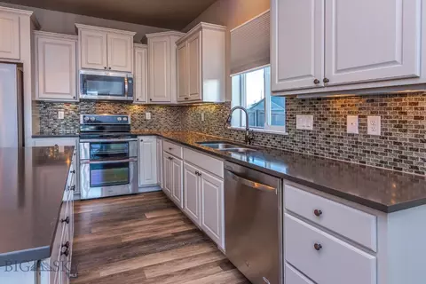 Kitchen - 2133 Stewart Loop, Bozeman, MT 59718 photo 4 of 8