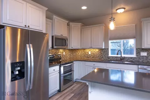 Kitchen - 2133 Stewart Loop, Bozeman, MT 59718 photo 5 of 8