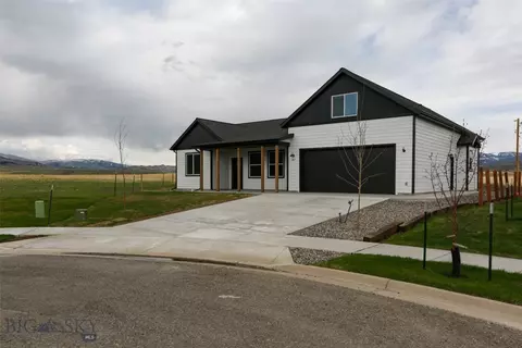 807 Gibson Cir, Livingston, MT 59047