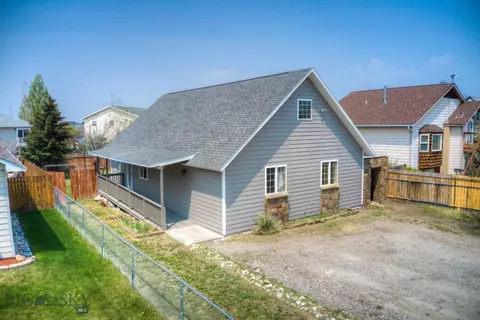 211 10th St, Belgrade, MT 59714