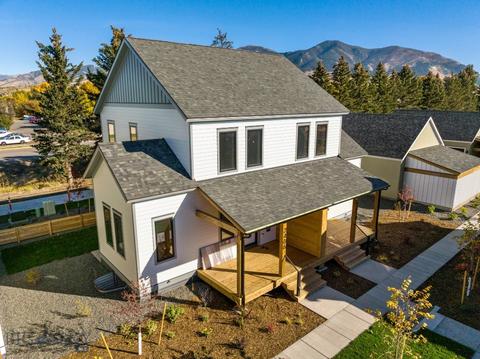 1005 Hillside Ln, Bozeman, MT 59715