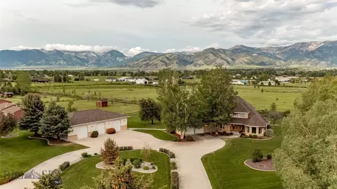 330 Sacajawea Peak Dr, Bozeman, MT 59718