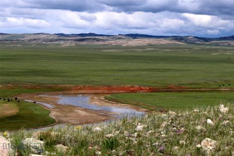 130 Sunshine Dr, Other, WY 82083