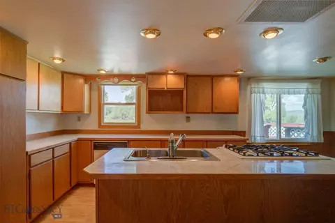 Kitchen - 1275 Highway 91 S #A, Dillon, MT 59725 photo 3 of 3