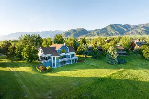 532 Evening Star Ln, Bozeman, MT 59715