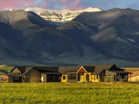 1273 Foster Creek Rd, Belgrade, MT 59714