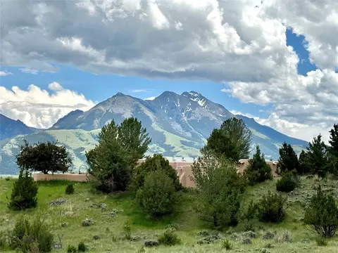 21 Gemini Rd, Emigrant, MT 59027