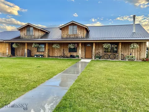 200 Boulder, Big Timber, MT 59011