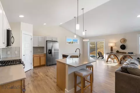 1209 Sweetgrass Ln, Livingston, MT 59047