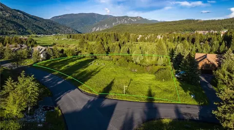 40 Half Moon Ct, Big Sky, MT 59716