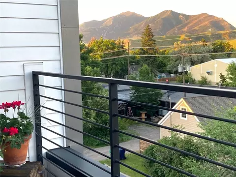 527 E Mendenhall St #3, Bozeman, MT 59715