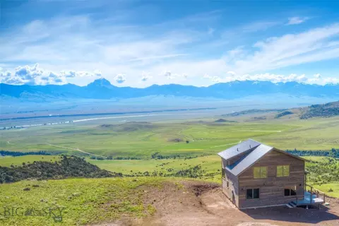 233 Haypress Lake Trl, Ennis, MT 59729