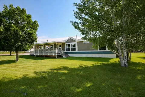 106 4th St E, Clyde Park, MT 59018