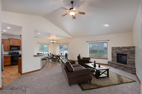 28 Indian Grv, Bozeman, MT 59718