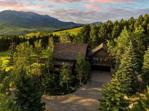 460 Bridger Woods Rd, Bozeman, MT 59715