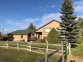 1272 Harper Puckett Rd, Bozeman, MT 59718