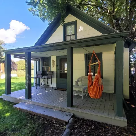 202 E Williams St, Ennis, MT 59729