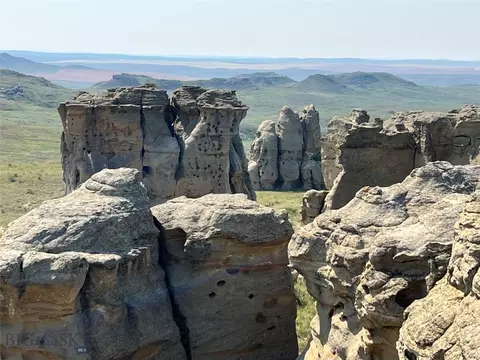 680 Acres Medicine Rocks Rd, Baker, MT 59313
