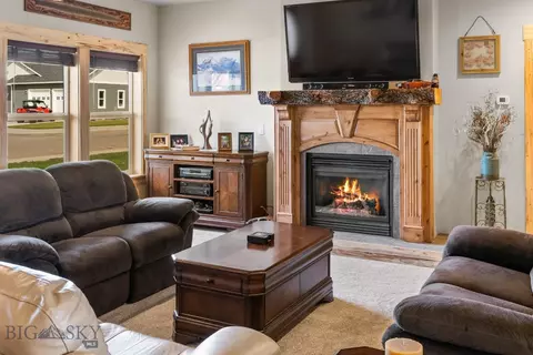 536 N Chestnut St, Dillon, MT 59725 photo 5
