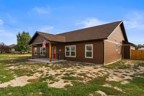 536 N Chestnut St, Dillon, MT 59725 photo 2