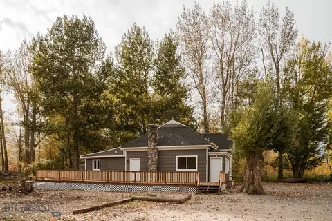 22 Bridge Dr, Anaconda, MT 59711