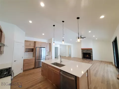 105 Diamond Ln, Lewistown, MT 59457