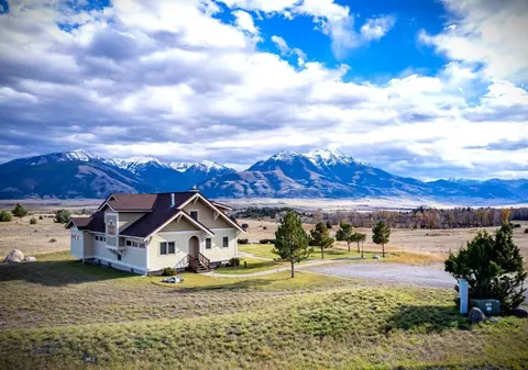 59 Taurus Rd, Emigrant, MT 59027
