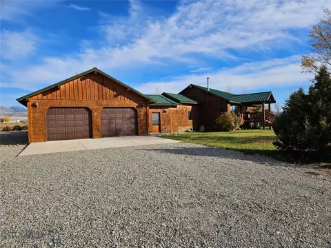 884 Middle Rd, Twin Bridges, MT 59754