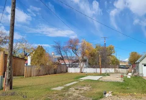 107 E 2nd Ave, Twin Bridges, MT 59754