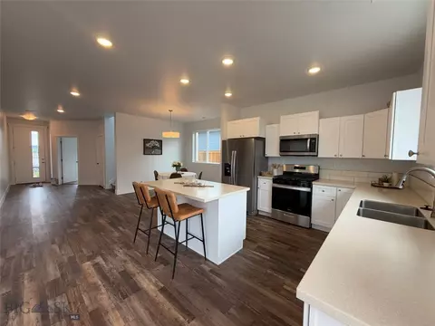 Kitchen - 33 Westgate Ave, Bozeman, MT 59718 photo 2 of 2