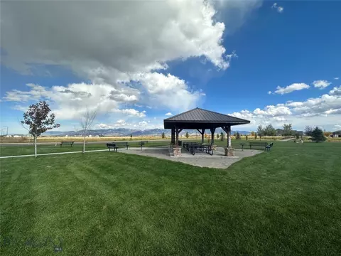 Exterior - 33 Westgate Ave, Bozeman, MT 59718 photo 4 of 4