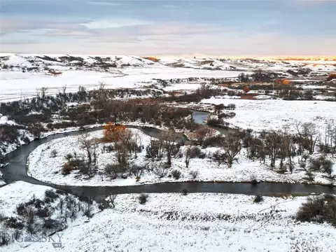 411 318 Juniper Ln, Lewistown, MT 59457