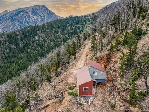 Na Crown Point Lode, Pony, MT 59747