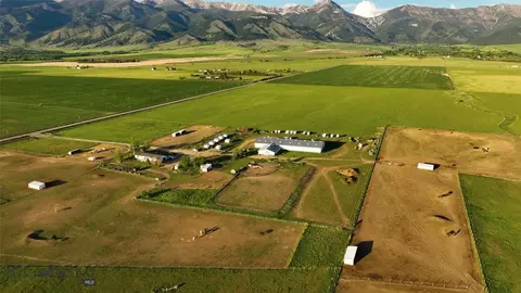 4228 Springhill Community Rd, Belgrade, MT 59714
