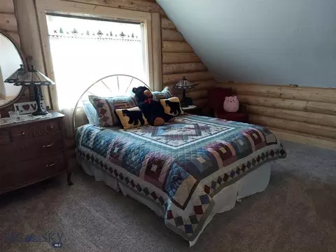 Bedroom - 334 Mt Hwy 87 Hwy, Cameron, MT 59720 photo 2 of 3