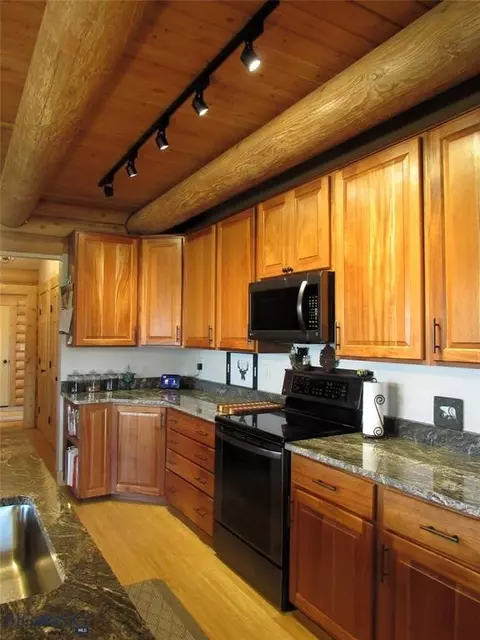 Kitchen - 334 Mt Hwy 87 Hwy, Cameron, MT 59720 photo 5 of 8