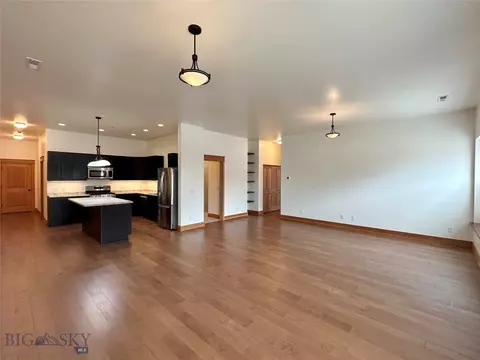 228 S Main St #1, Livingston, MT 59047